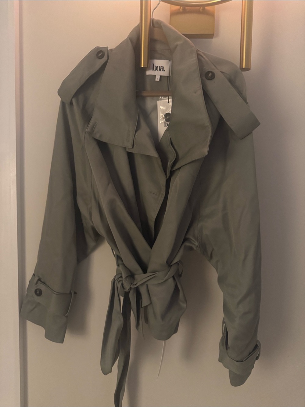 NEW! With tags
Boa sage cropped trench jacket - Picture 4 of 8